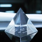 金字塔水晶紙鎮